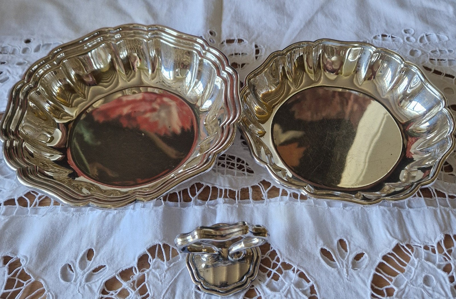 Prachtig koektrommeltje of opdienschaaltje, zwaar verzilverd, Antiek en Kunst, Ophalen of Verzenden, Zilver
