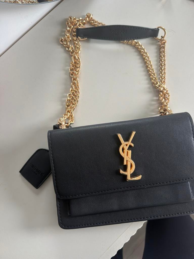 Nieuwe Yves Saint Laurent tas - Zwart met gouden ketting, Ophalen of Verzenden, Nieuw, Zwart, Schoudertasje
