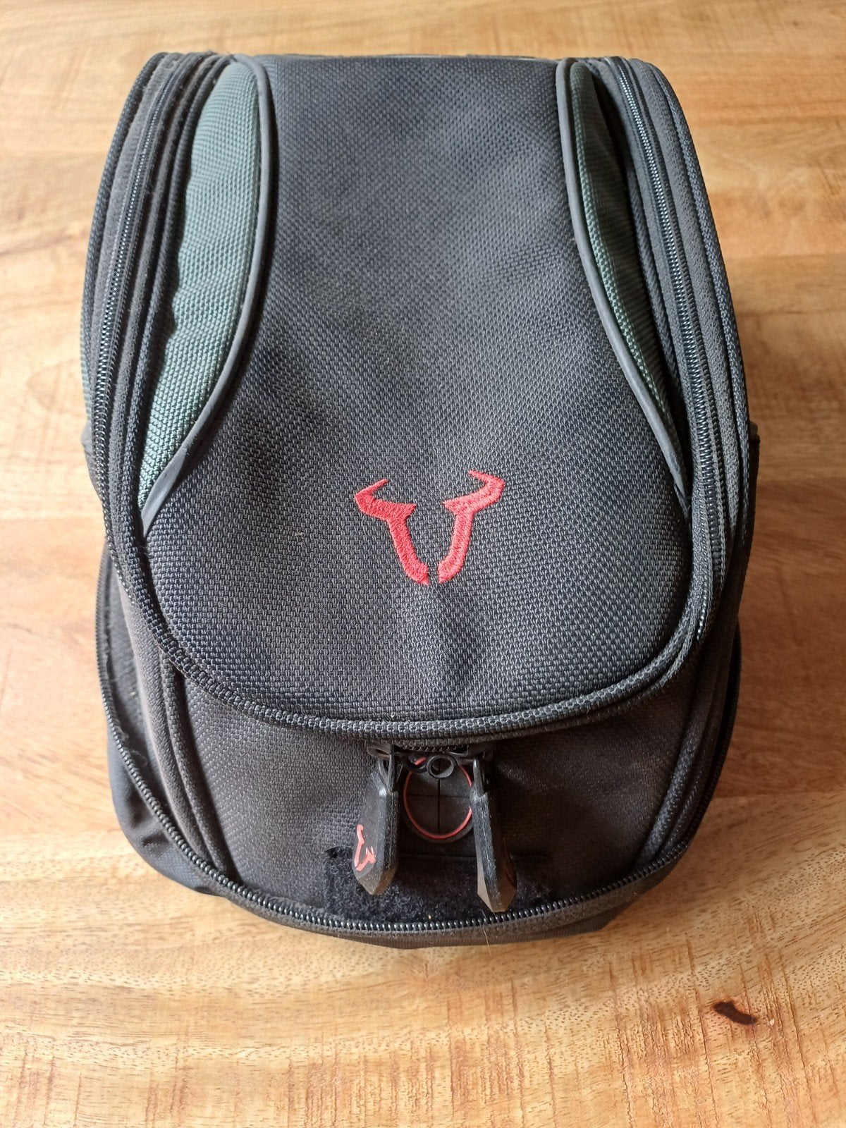 SW-Motech Zadel/Tanktas daypack quicklock, Motoren, Ophalen of Verzenden, Zo goed als nieuw