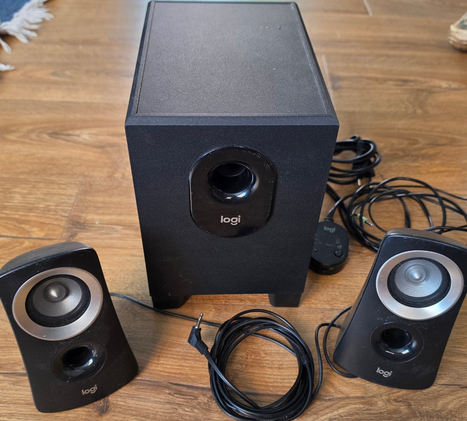 Logitech Z313, Computers en Software, Pc speakers, Ophalen of Verzenden, Gebruikt, Audiokanaal 2.1, Logitech