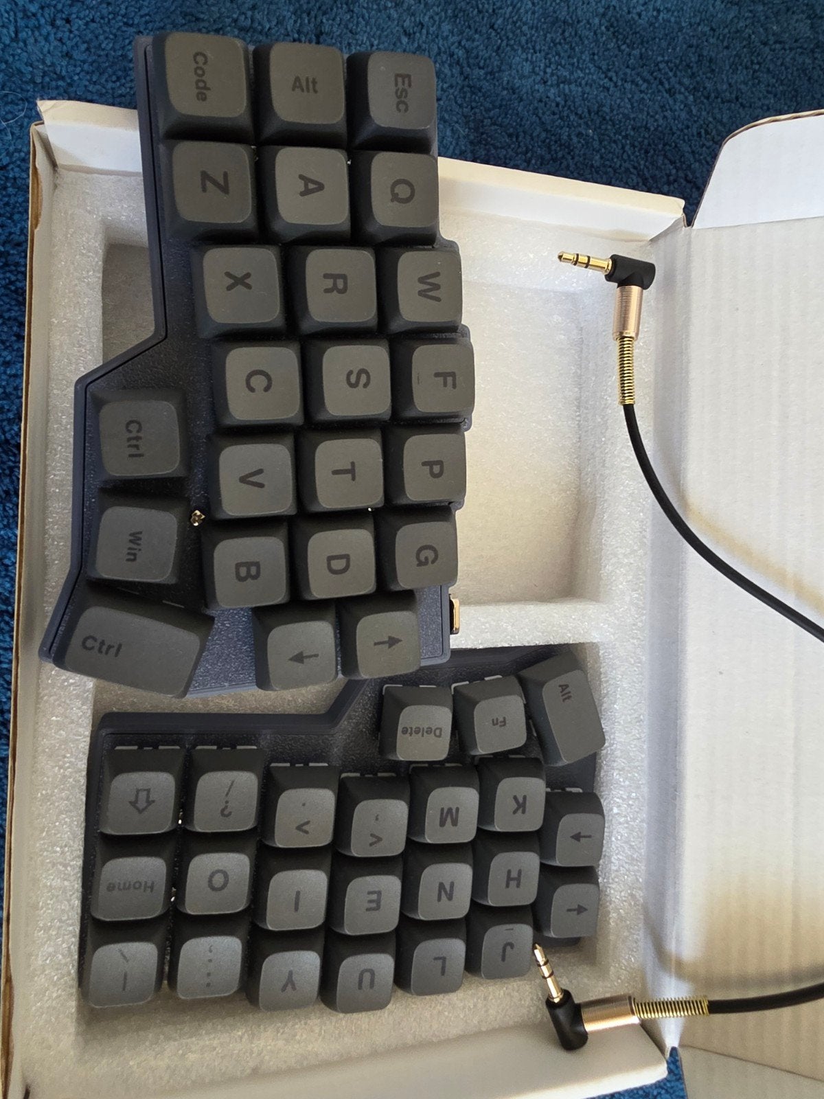 Corne v4 split hotswap keyboard RGB vial, Hot-swappable, Nieuw, Ophalen of Verzenden, Overige indelingen