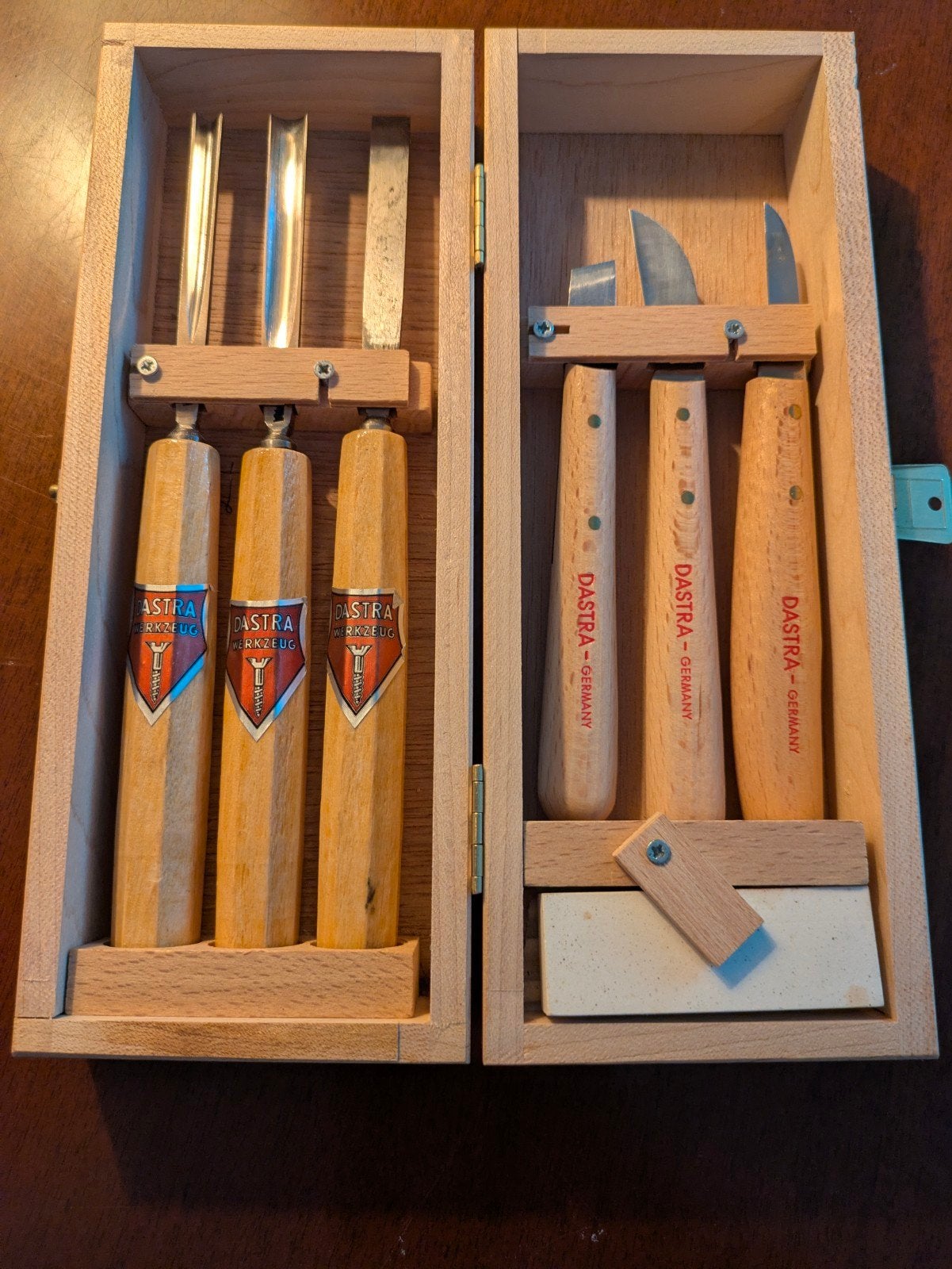 Dastra houtsnijset in houten kist - Nieuwstaat, Ophalen of Verzenden, Zo goed als nieuw, Beitel, Overige merken