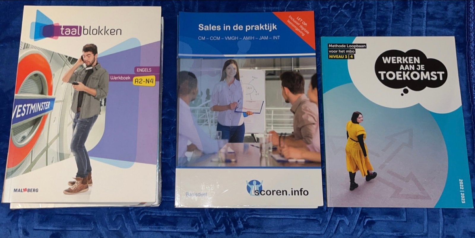 8 MBO Studieboeken: Commercie, Sales, Marketing, Talen, Ophalen of Verzenden, Nieuw, Overige niveaus, Overige vakken
