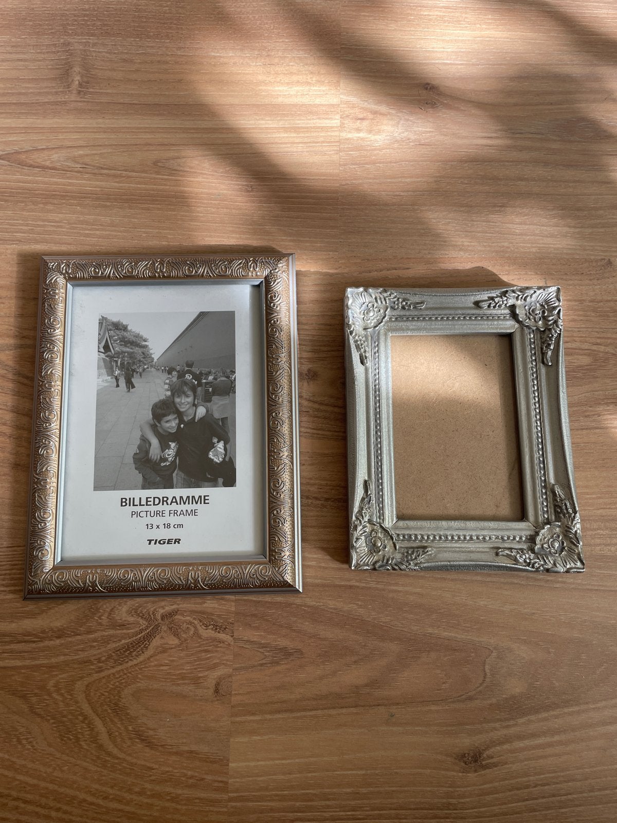 2 fotolijsten, zilver, 13x18 cm en 7x11 cm, echt glas, Kunststof, Gebruikt, Ophalen of Verzenden, Fotolijst