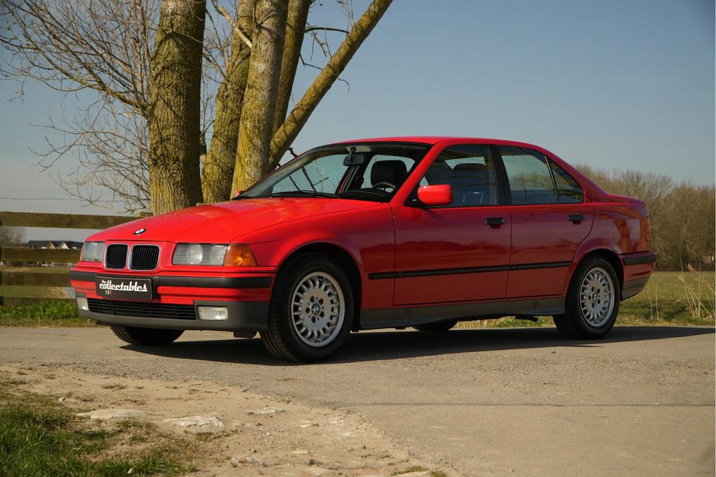 BMW 3-serie 320i (bj 1994, automaat), Automaat, Achterwielaandrijving, 150 pk, Leder