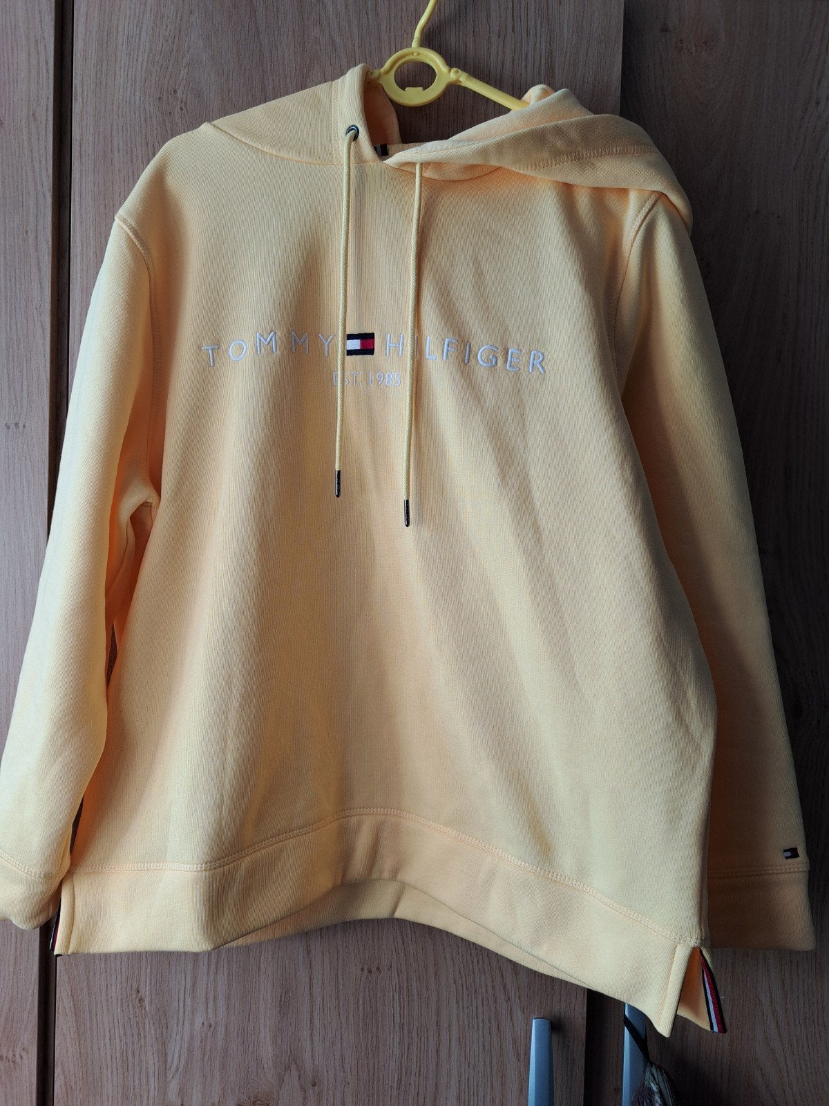 Super mooie tommy hilfiger hoodie maat xl, Ophalen of Verzenden, Zo goed als nieuw, Maat 56/58 (XL), Geel