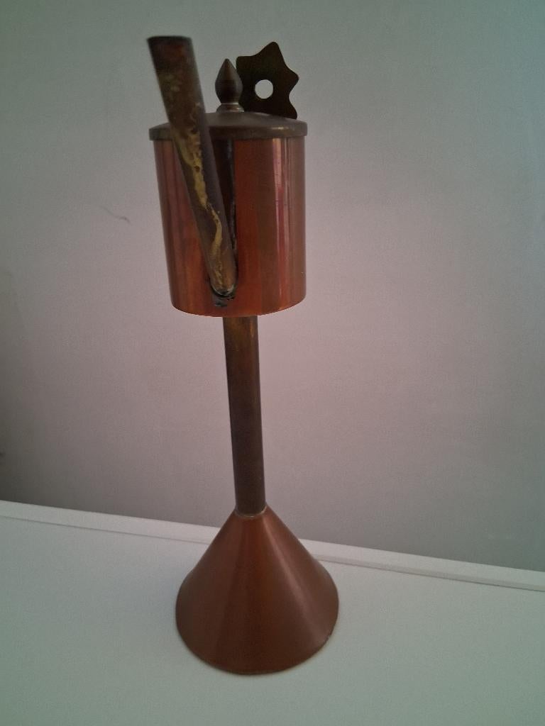 Antieke Olielamp of Snotneus, Ophalen of Verzenden