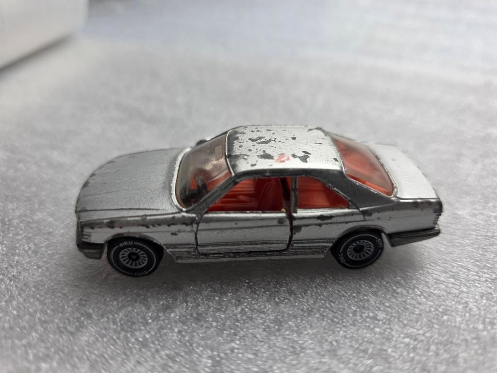 Siku Mercedes Benz 500 SEC modelauto, Hobby en Vrije tijd, Gebruikt, Auto, Revell, Groter dan 1:32