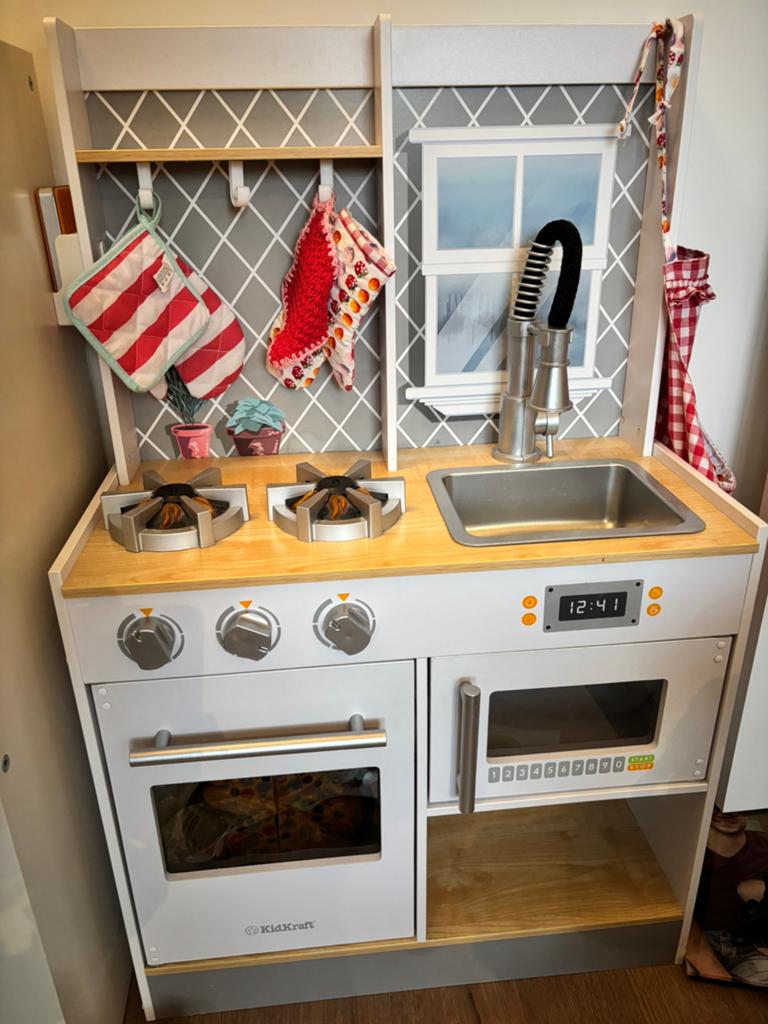 Speelkeuken modern, Ophalen, Zo goed als nieuw