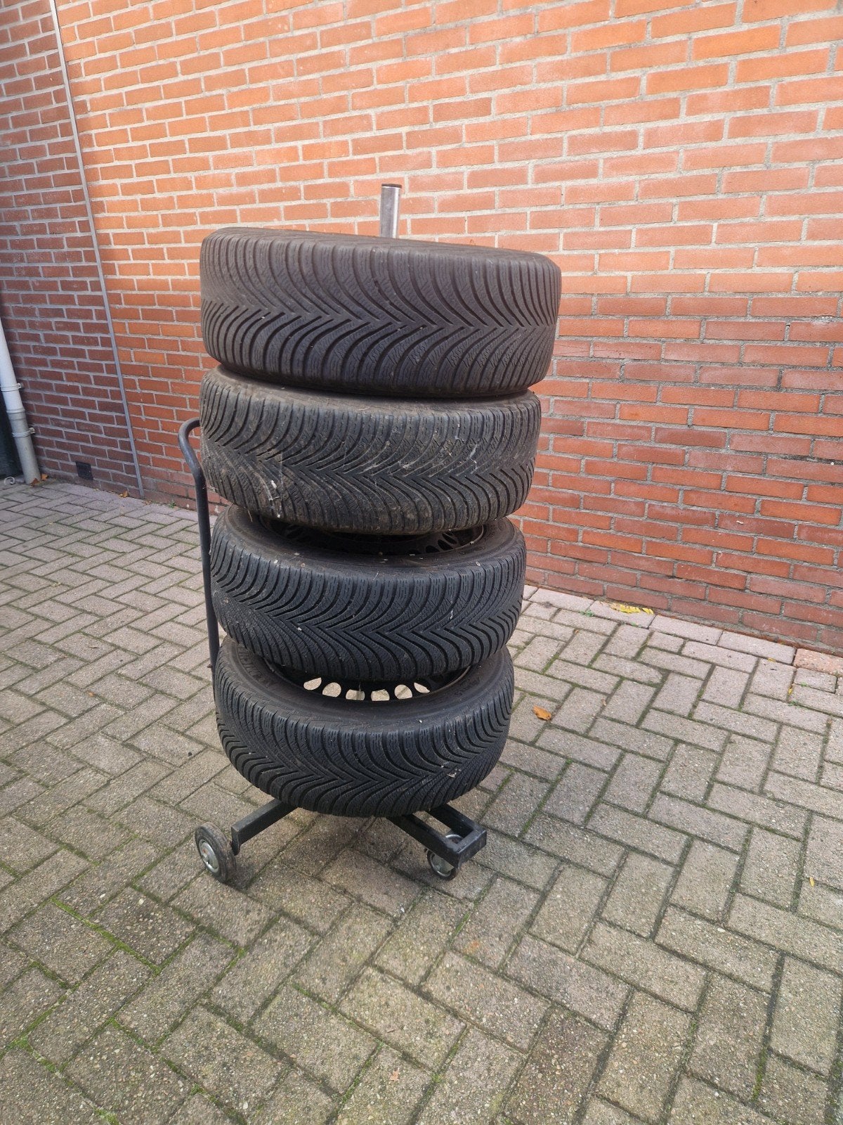 Originele stalen velgen met winterbanden C-Klasse W204, Ophalen, Gebruikt, Mercedes-Benz