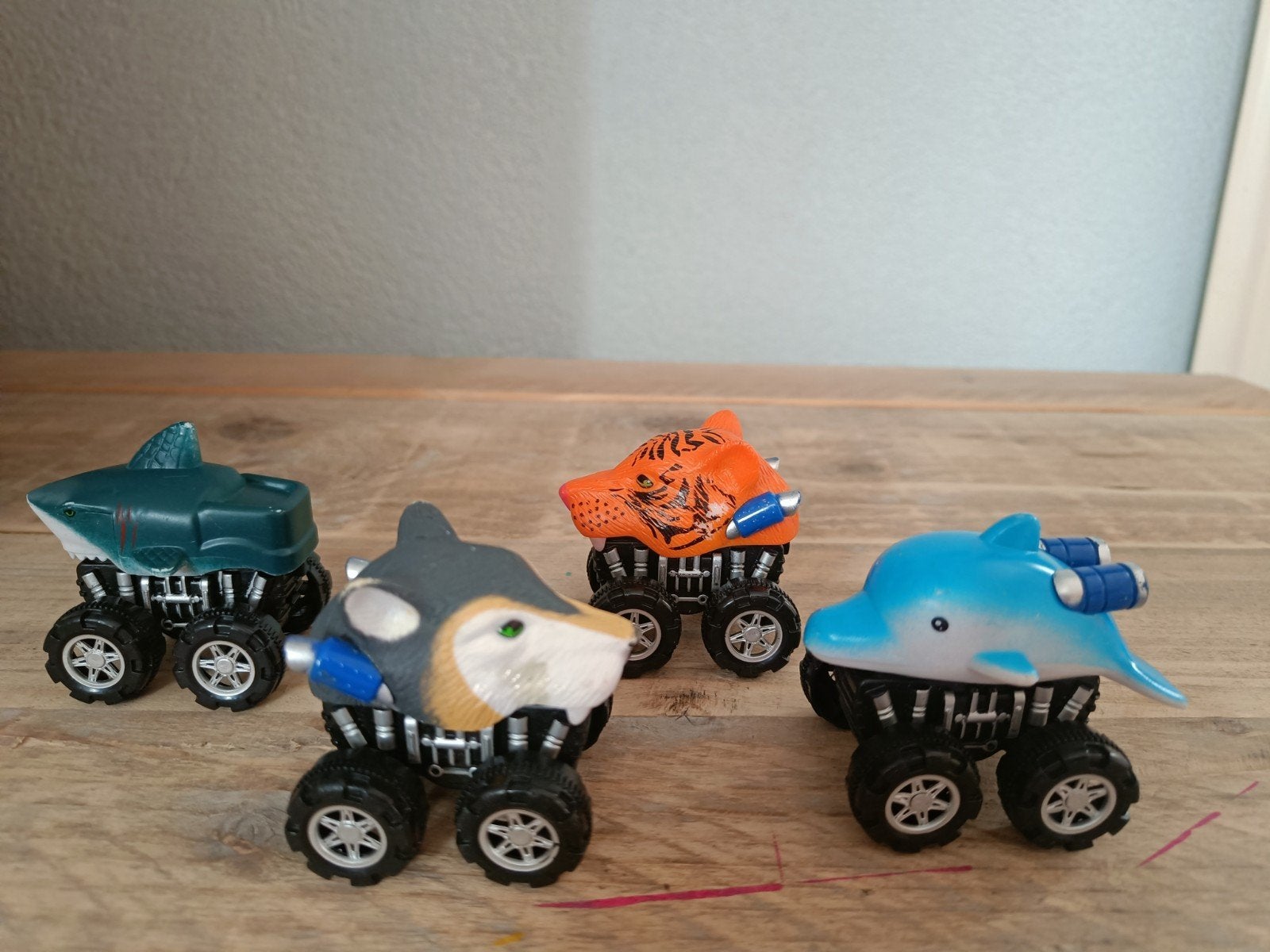 Bijzondere set dieren auto's: haai, dolfijn, wolf, tijger, Ophalen of Verzenden, Gebruikt