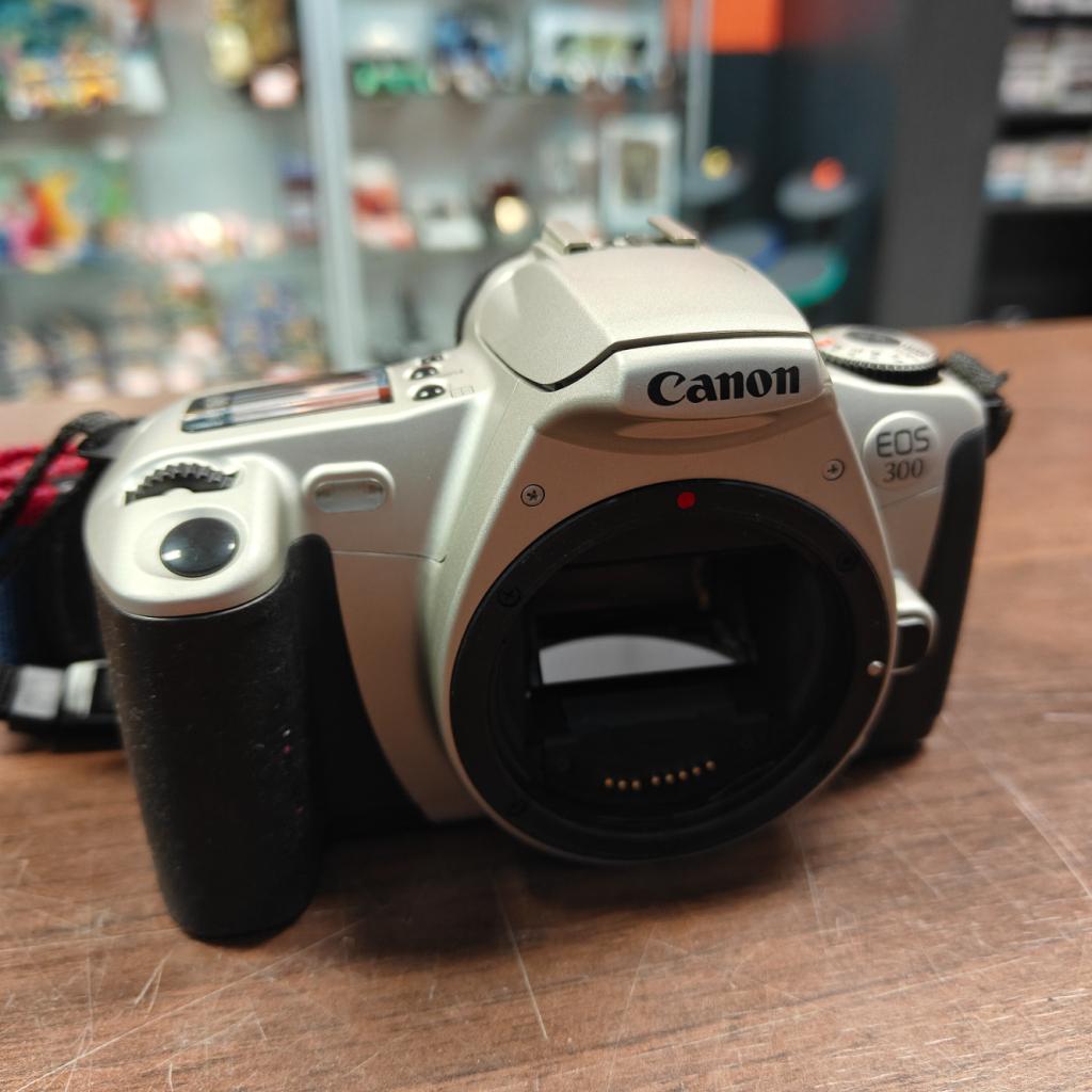 Canon EOS 300 Body | Klassieke Analoge 35mm SLR Camera, Canon, Zo goed als nieuw, Support@canon.com, 30-2, Shimomaruko 3-chome, Ohta-ku
Tokyo 146-8501
Japan