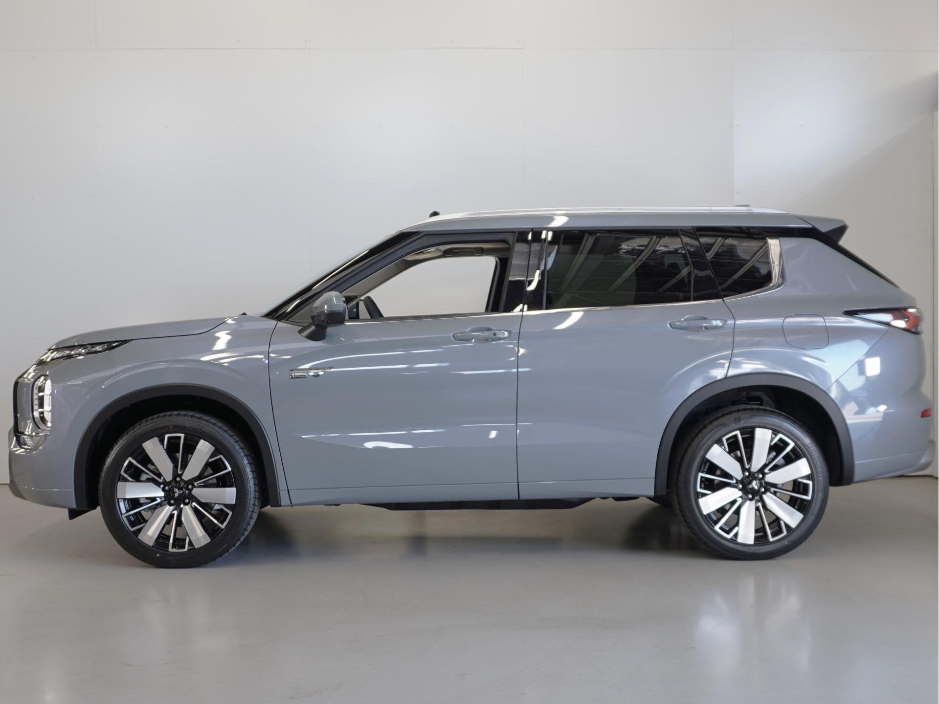 Mitsubishi Outlander 2.4 PHEV Instyle | Actieprijs | Uit voo, Auto's, 12 maanden, 136 pk, Outlander, Zwart