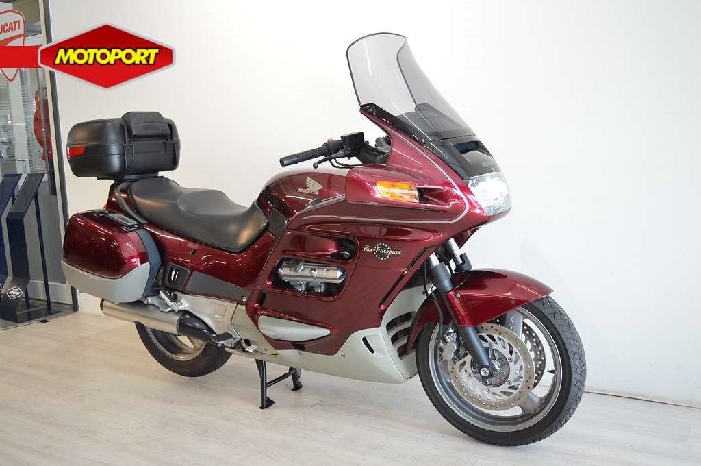 Honda ST 1100 PAN EUROPEAN (bj 1994), Wijngaardveld 1
9300  AALST, BE, Gebruikt, Mc.benelux@honda-eu.com, Toermotor