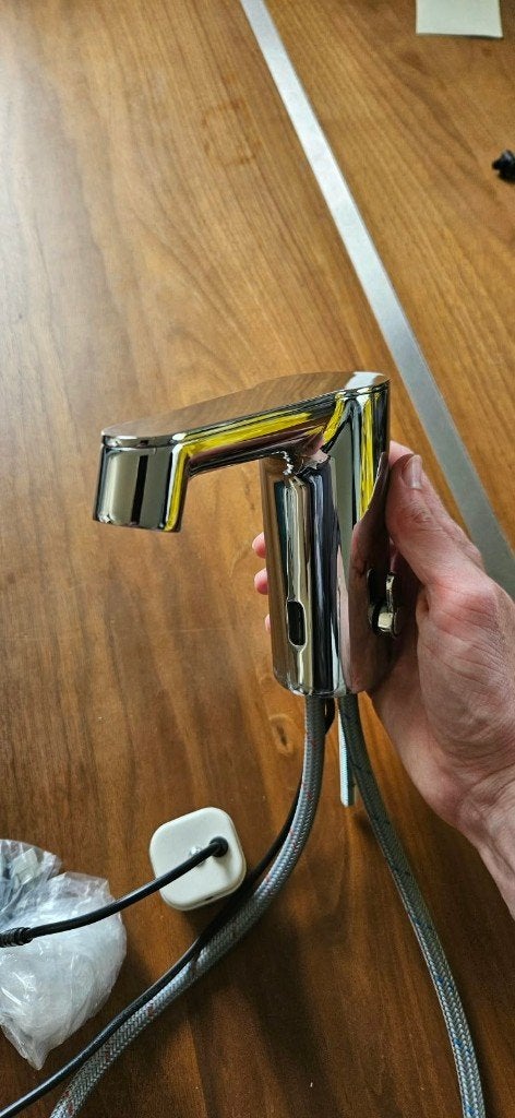 IKEA BROGRUND Wastafelmengkraan met sensor (804.970.63), Ophalen of Verzenden, Gebruikt, Chroom, Kraan
