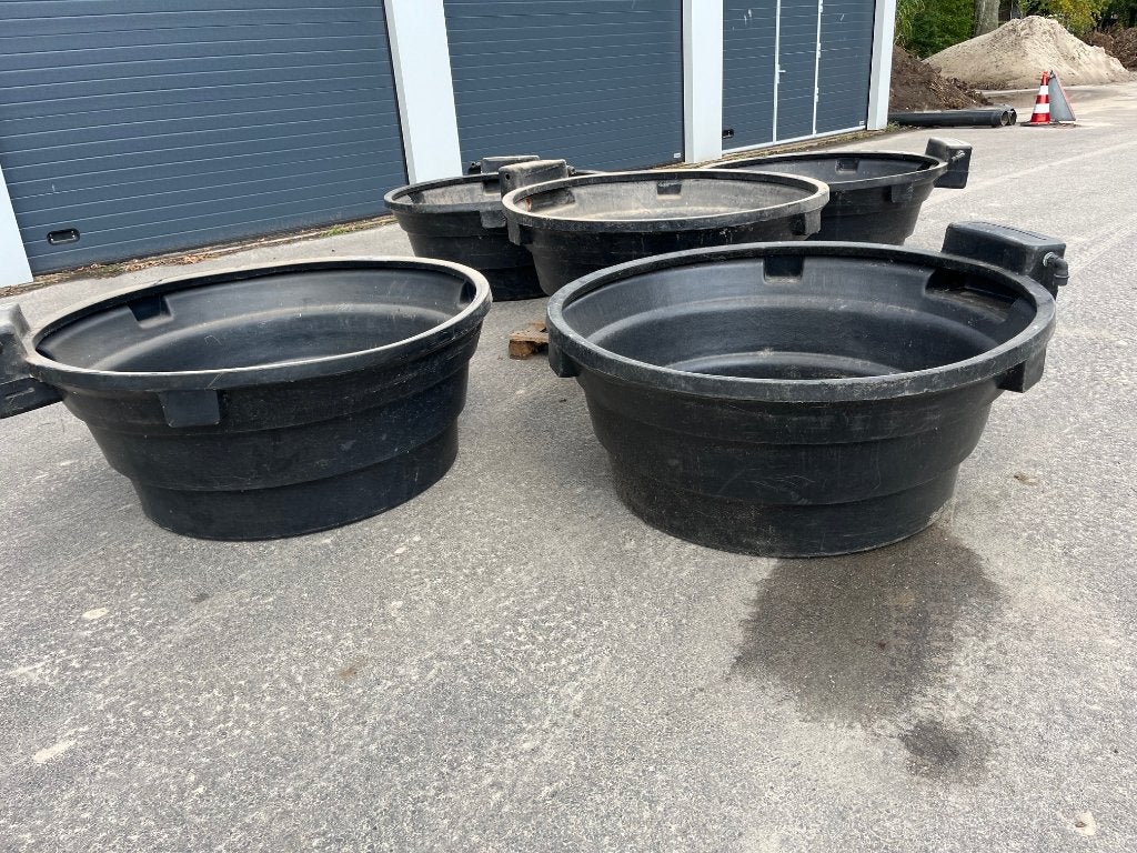 Ronde waterbakken, Ophalen, Gebruikt