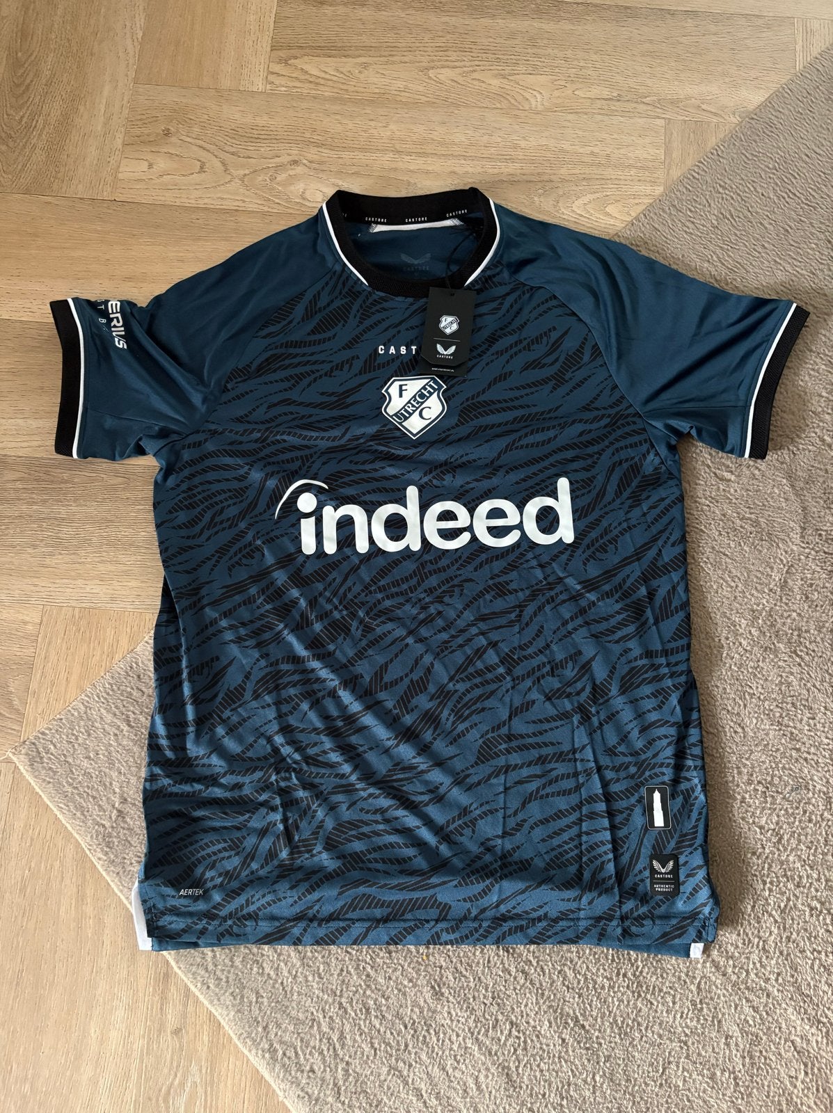 FC Utrecht Uitshirt 2026/2027 - Maat M - Nieuw met kaartjes, Maat M, Ophalen of Verzenden, Nieuw, Shirt