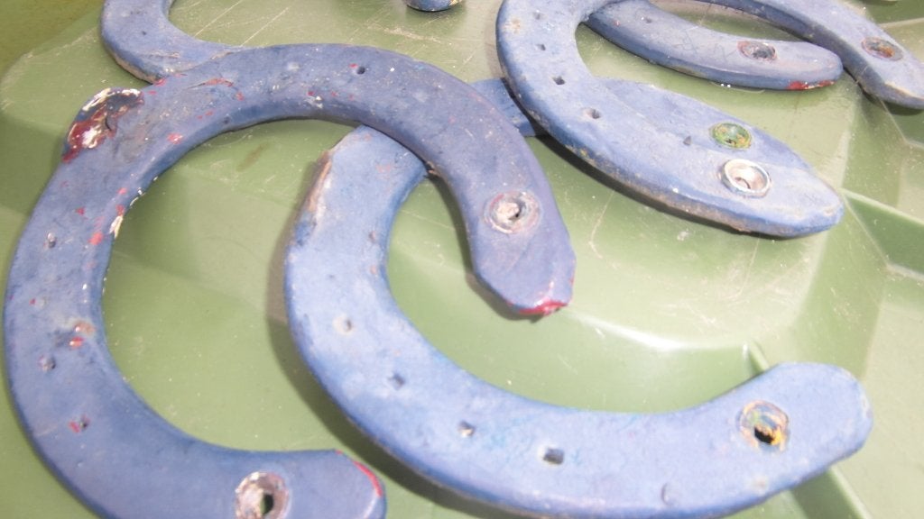 7 stuks hoefijzer, Ophalen