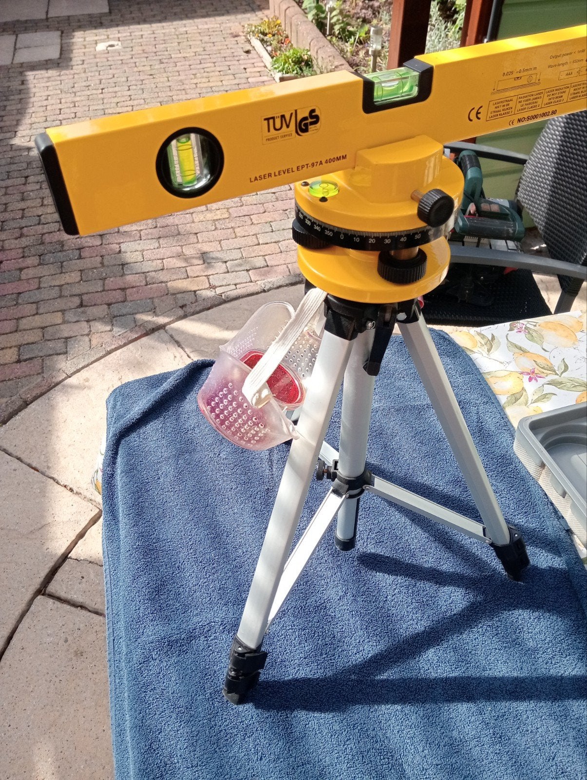 Laserwaterpas met statief en accessoires - Zo goed als nieuw, Doe-het-zelf en Verbouw, Ophalen of Verzenden, Zo goed als nieuw