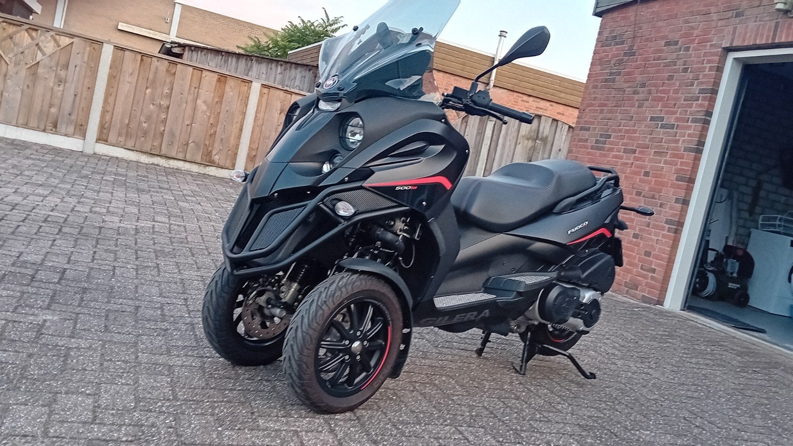 Gilera Fuoco 500 LT - Krachtige en stijlvolle motorscooter, Motoren, Particulier, Gilera