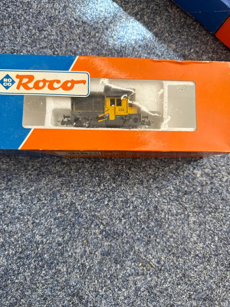 Roco Sik Locomotief 232, Ophalen, Zo goed als nieuw, Roco, Analoog