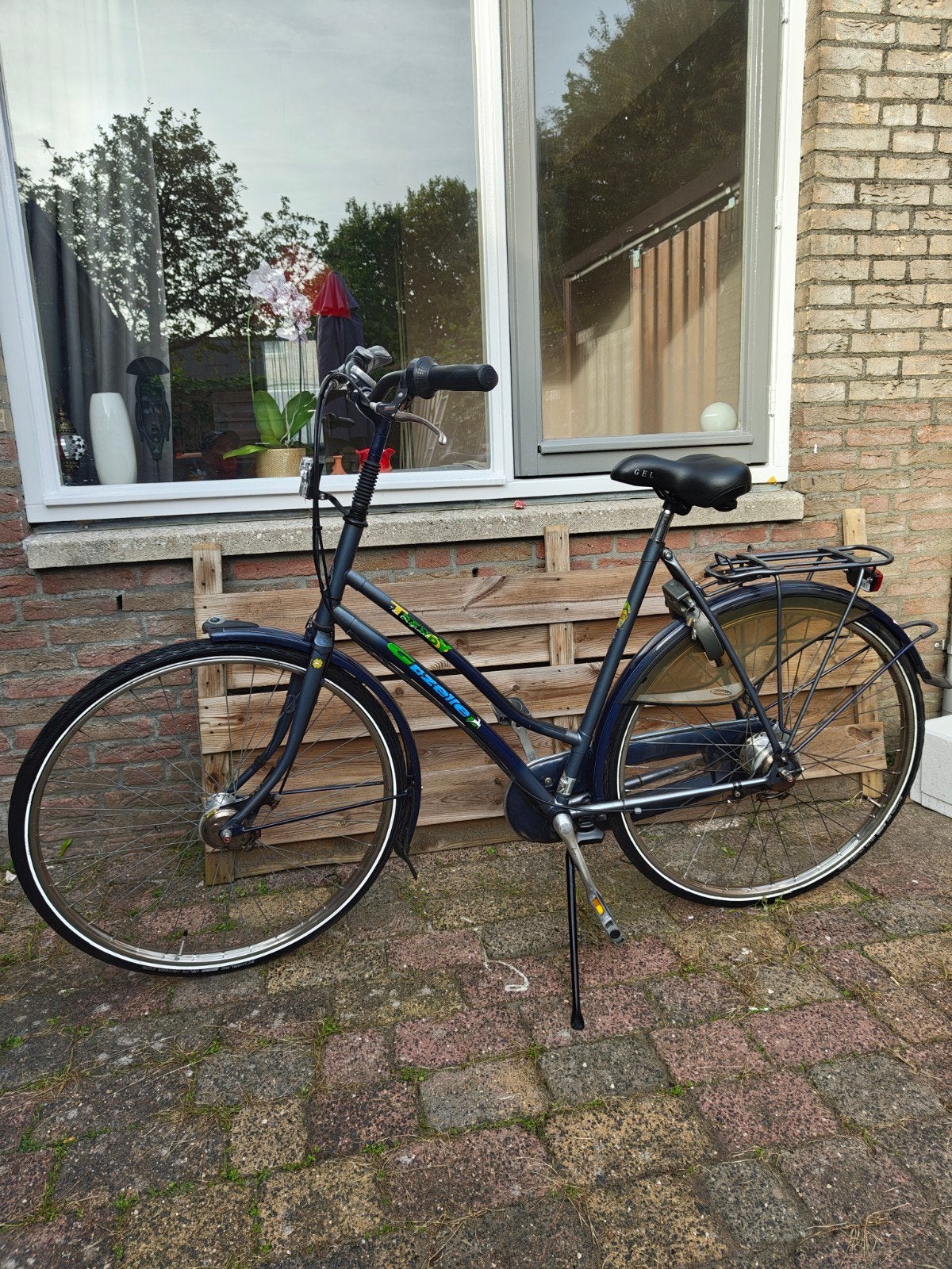 Gazelle damesfiets, Ophalen, Versnellingen, Gazelle, Trommelrem