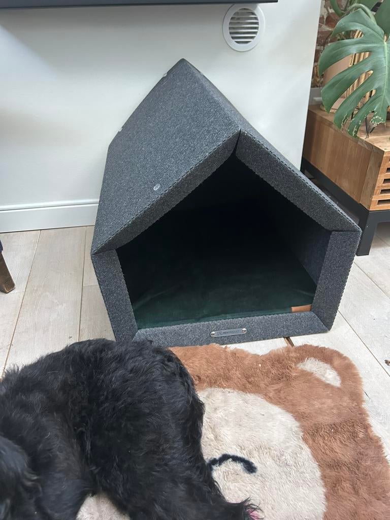 Dog house - Pethome eco kennel (Rex Product) M, Ophalen, Zo goed als nieuw, 110 cm of meer, 100 cm of meer