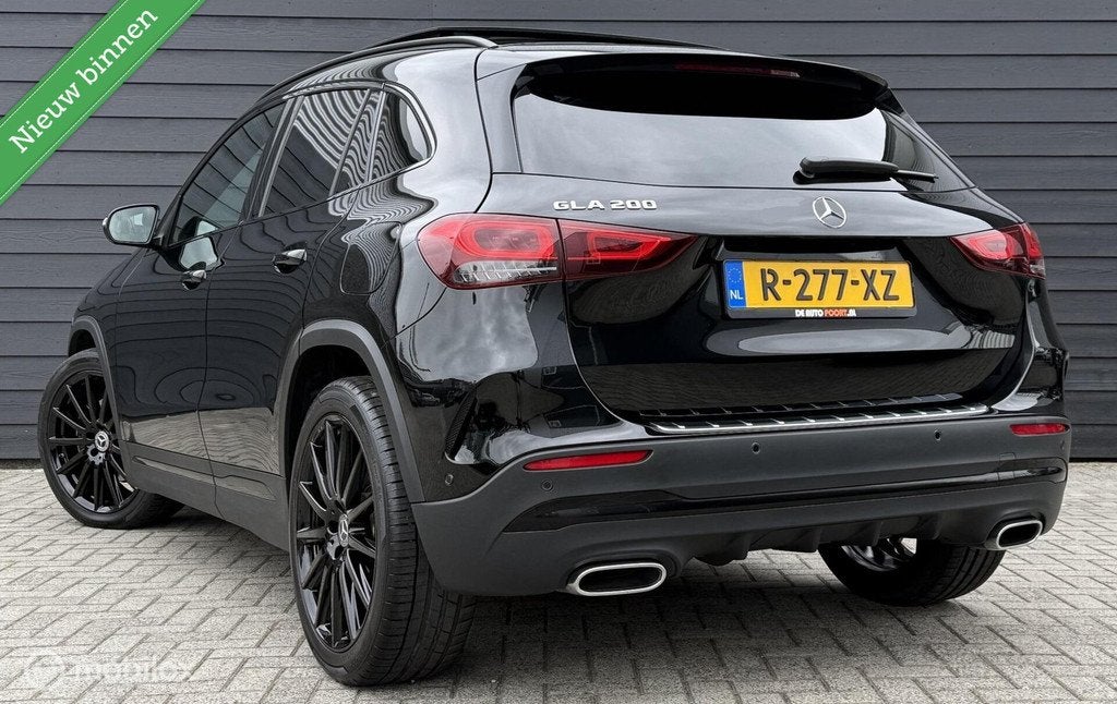Mercedes GLA-klasse 200 AMG Line Black Pano.dak/Burmester/Ca, Auto's, 15 km/l, Euro 6, 4 cilinders, Met garantie (alle)
