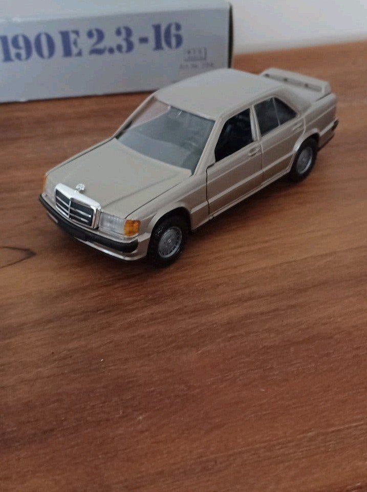 mercedes 190 E 1: 35, Ophalen of Verzenden, Zo goed als nieuw, Auto
