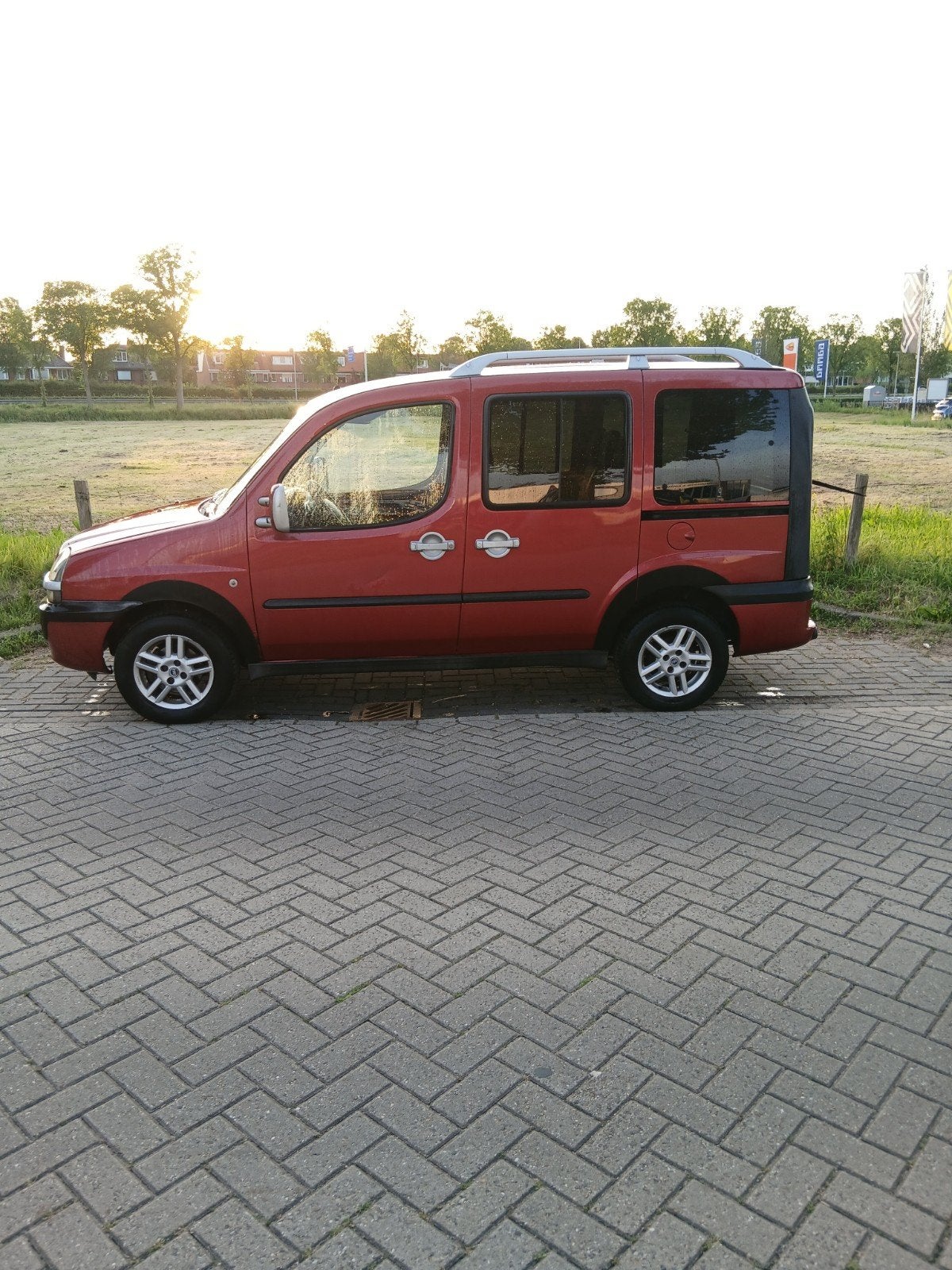 Fiat Doblo 1.6  Rood benzine, Auto's, Voorwielaandrijving, 1596 cc, Doblo, Origineel Nederlands