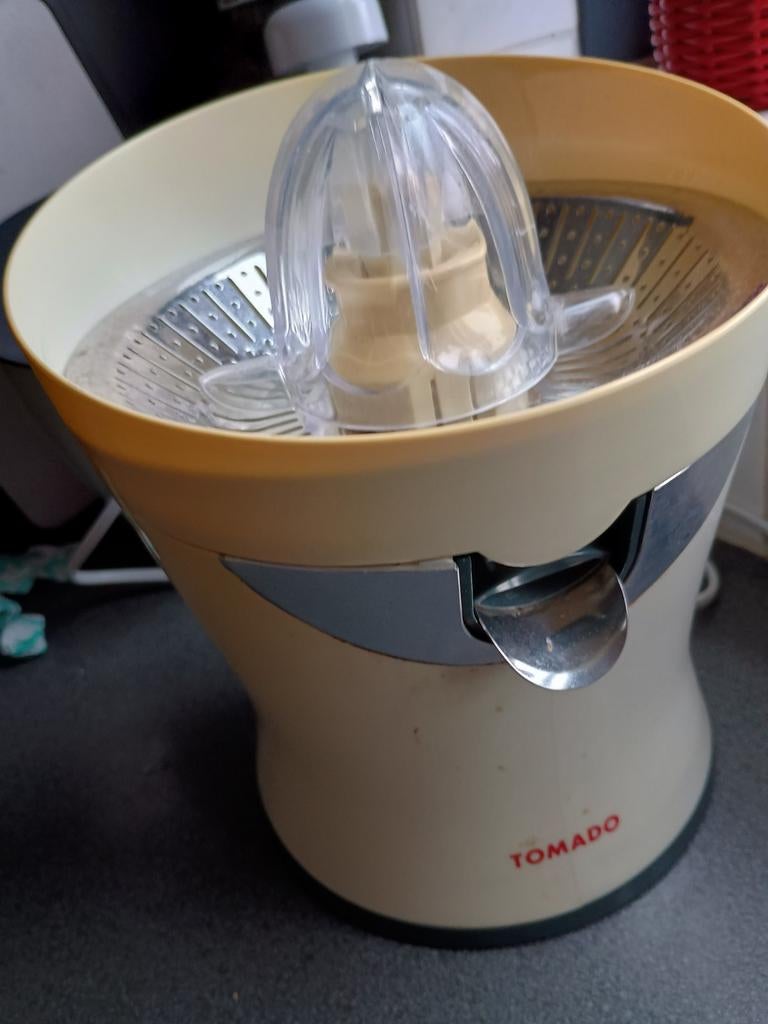 Tomado citruspers 70's, Witgoed en Apparatuur, Juicers, Ophalen of Verzenden