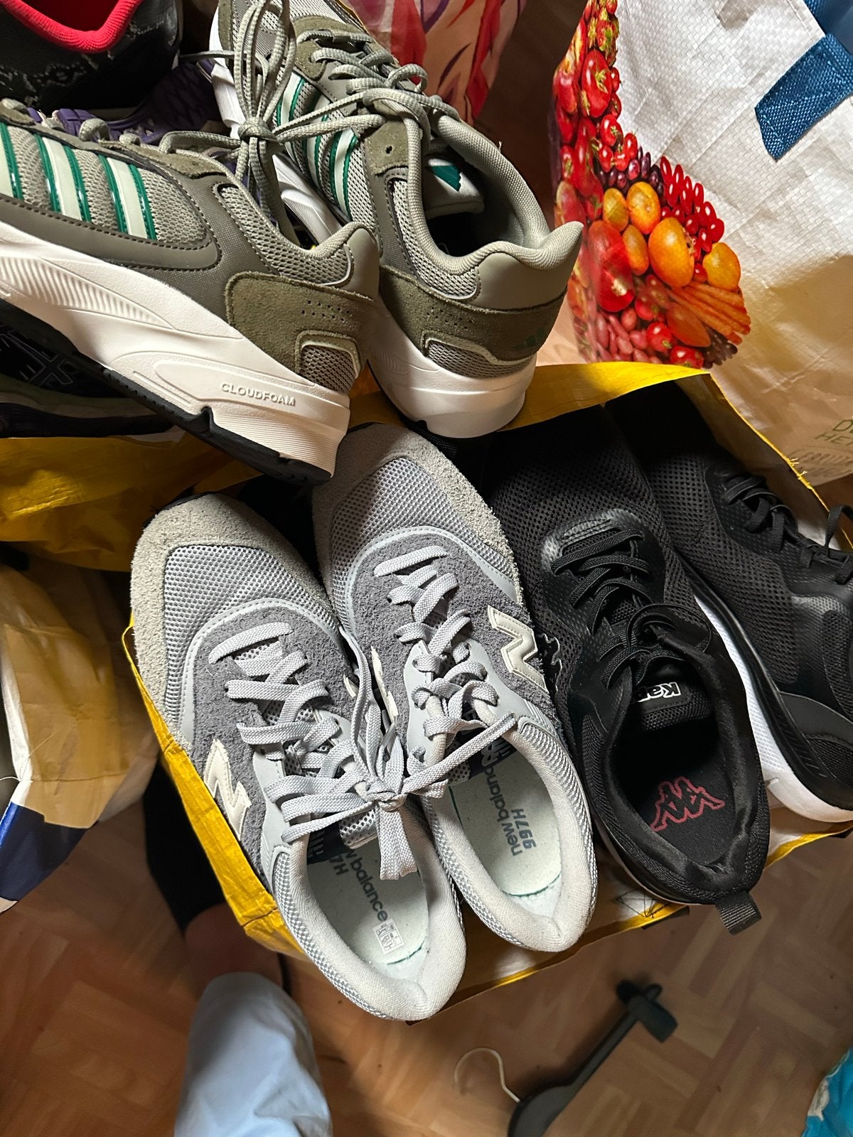 Grote partij diverse sneakers - Adidas, Nike, Under Armour, Kleding | Dames, Schoenen, Ophalen of Verzenden, Gedragen, Overige kleuren