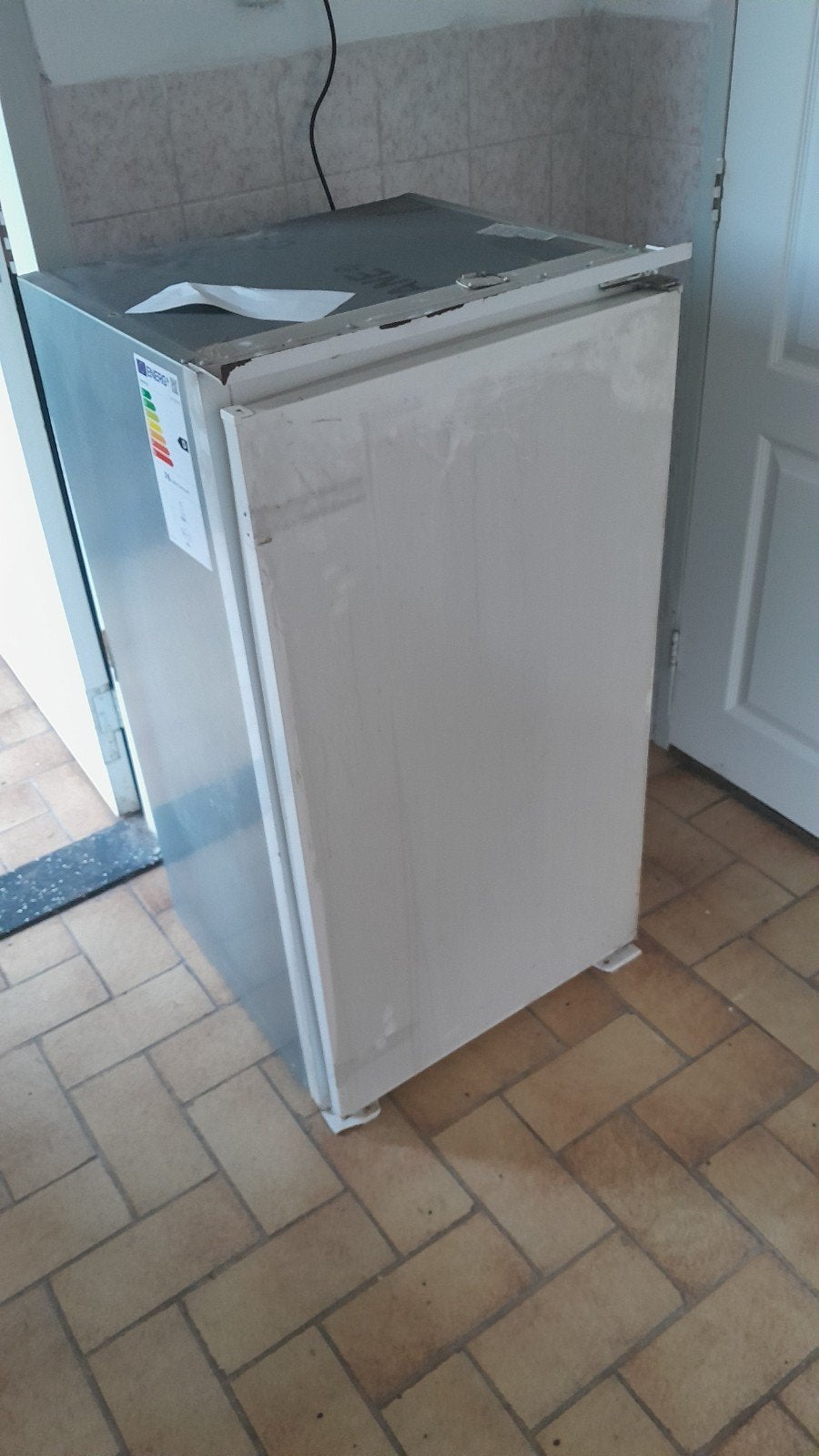 Whirlpool Koelkast, 75 tot 100 liter, 45 tot 60 cm, Ophalen, 85 tot 120 cm