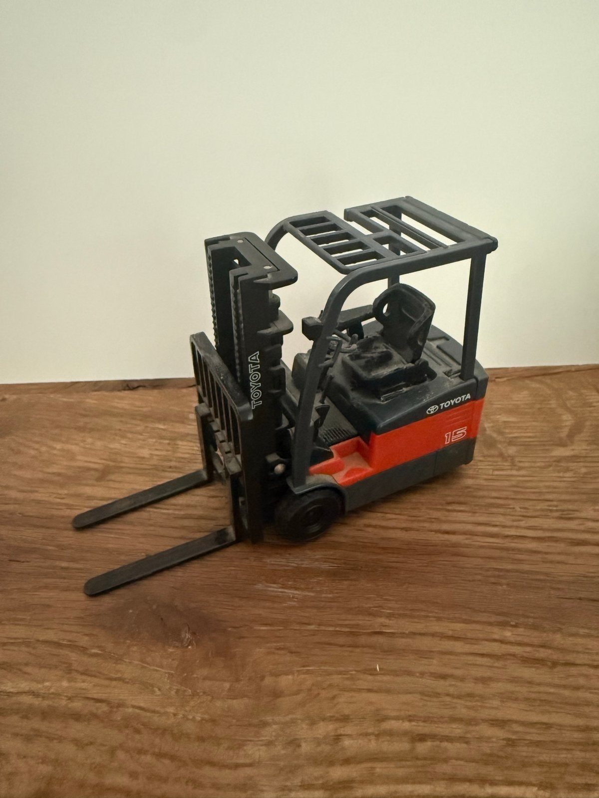 Forklift vorkhefttruck schaalmadel Toyota 1:23, Ophalen of Verzenden, Zo goed als nieuw, Overige typen, Overige merken