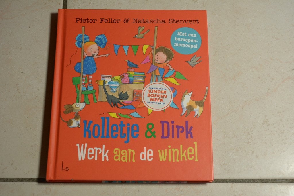 Kolletje & Dirk Werk aan de winkel / Pieter Feller, Ophalen of Verzenden, Zo goed als nieuw, Fictie algemeen, Voorleesboek