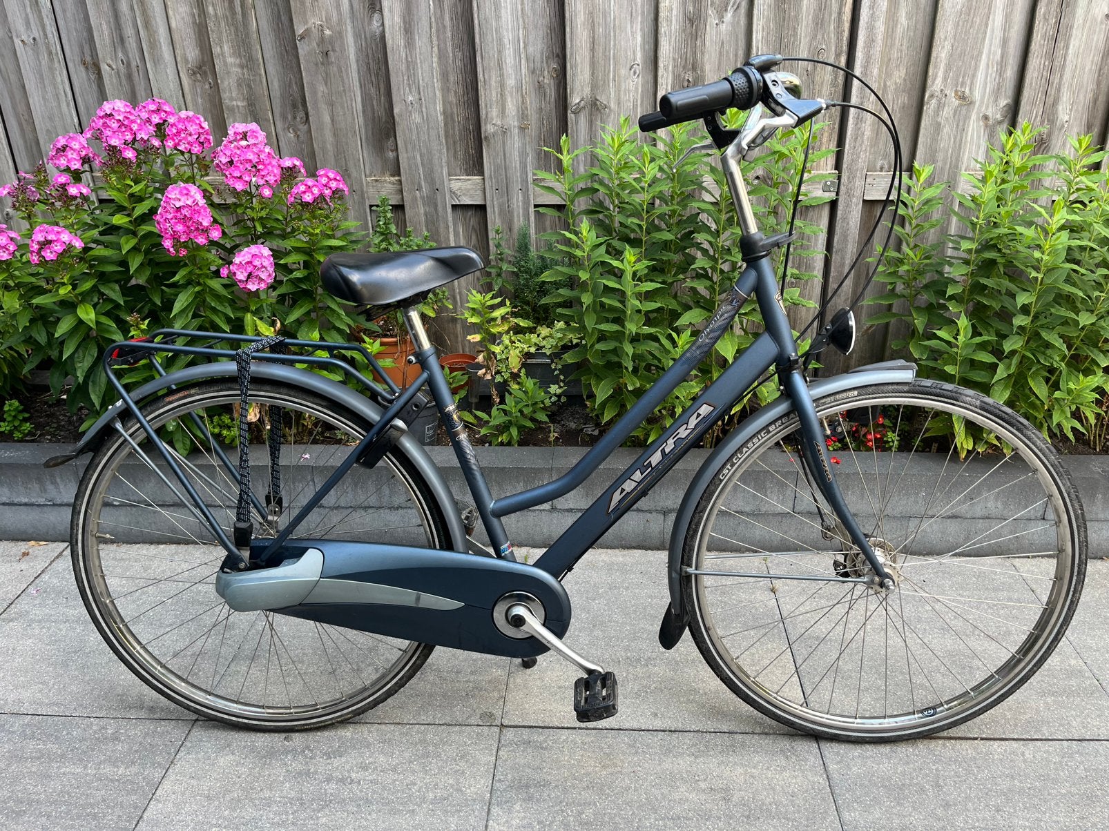 Mooie damesfiets ALTRA ,28 inch, 3 versnel, 50 cm frame, Fietsen en Brommers, Fietsen | Dames | Damesfietsen, Versnellingen, Zo goed als nieuw