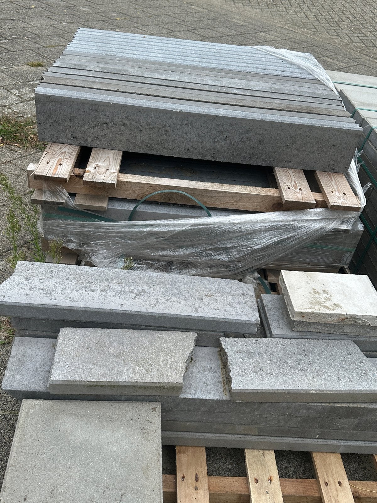 Betonnen terrastegels en klinkers, Ophalen, Zo goed als nieuw, 10 m² of meer, Beton