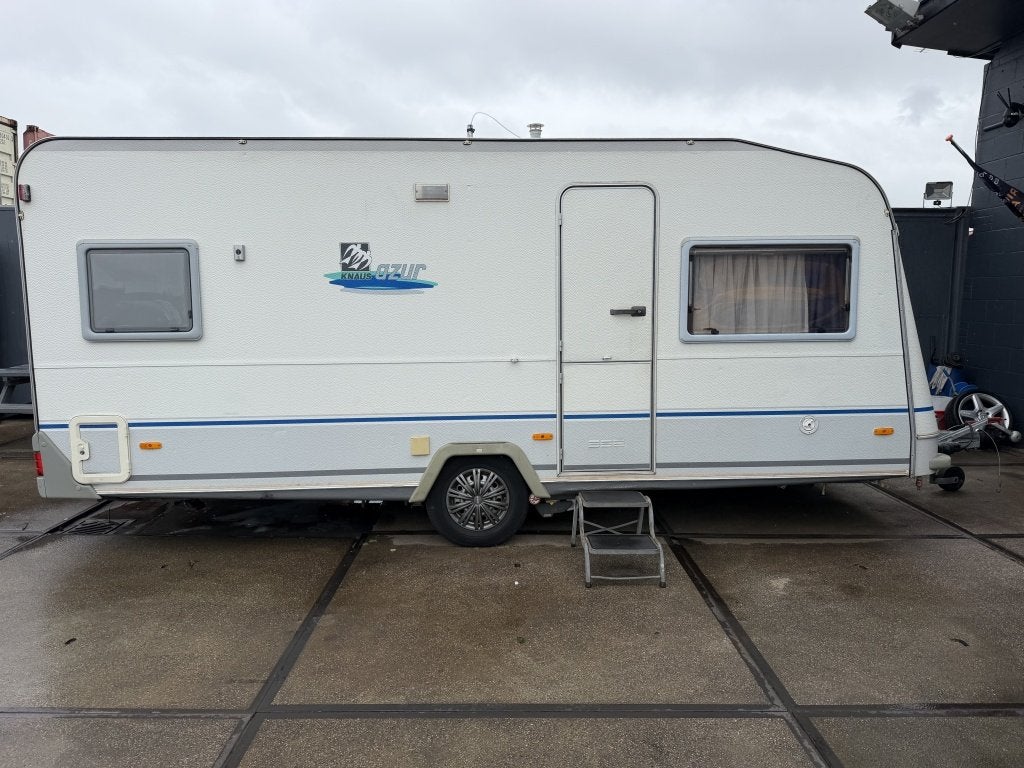 Knaus Azur Azur 672 (bj 1997), Caravans en Kamperen, Caravans, Vast bed, Rondzit, Bedrijf, Knaus