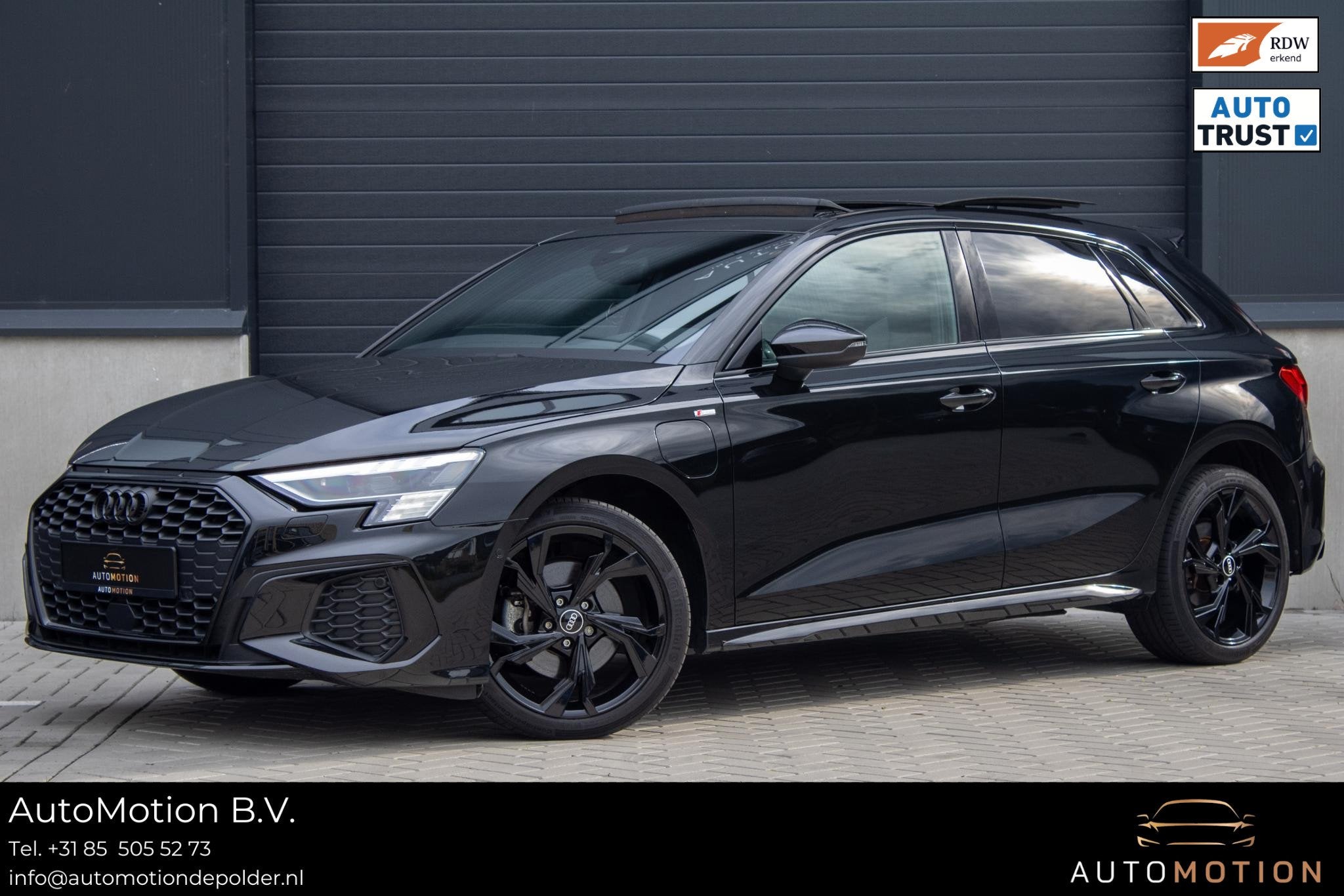 Audi A3 Sportback 40 TFSIe S line RS Bekleding MATRIX PANO M, Auto's, Dealer onderhouden, Stof, Gebruikt, 4 cilinders