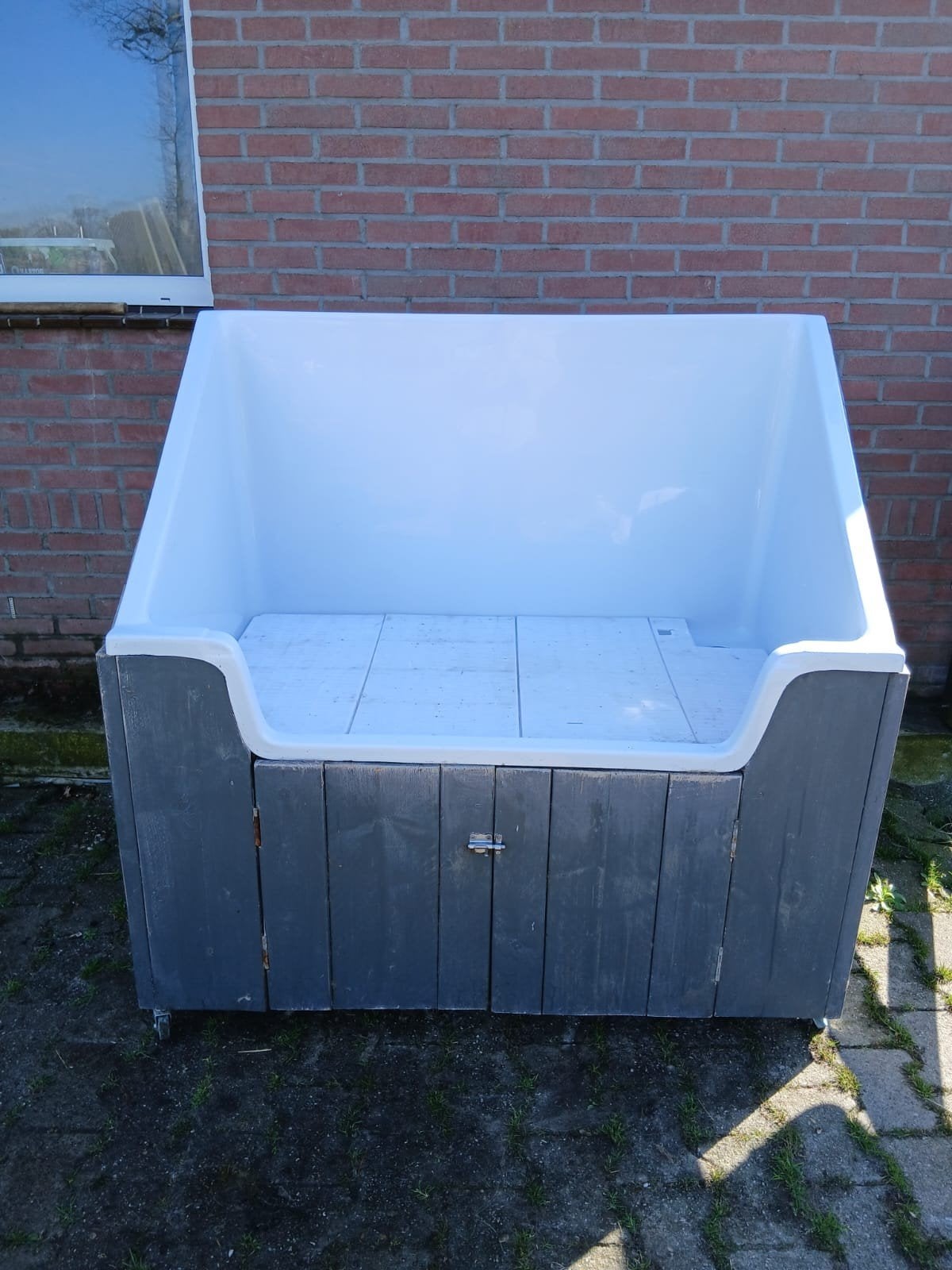 Honden bad, Ophalen