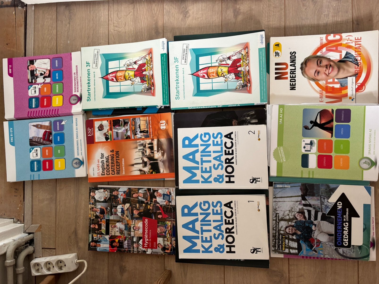 Hotelschool the hague boeken, Boeken, Ophalen, Beta, Zo goed als nieuw, Overige niveaus