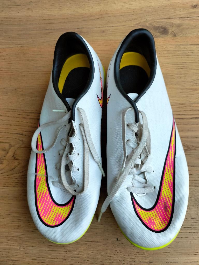 Zaalschoenen Nike Mercurial maat 37,5, Nike, Ophalen of Verzenden, Zo goed als nieuw, Wit