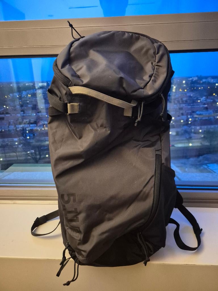 5.11 Tactical rugzak groot | 5.11 hiking backpack, Ophalen of Verzenden, Zo goed als nieuw, Sneakers of Gympen