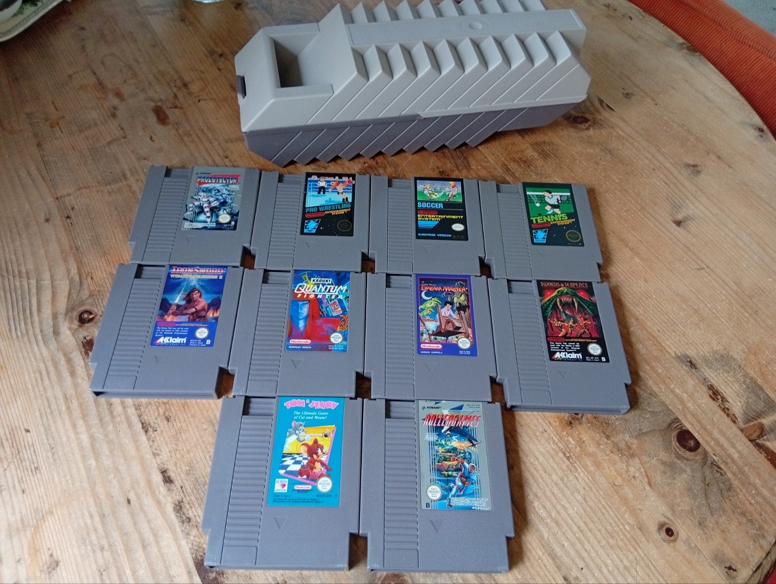 10 gereinigde Nintendo Nes spellen in orgineel Nin10Case, 2 spelers, Ophalen of Verzenden, Zo goed als nieuw, Vanaf 3 jaar