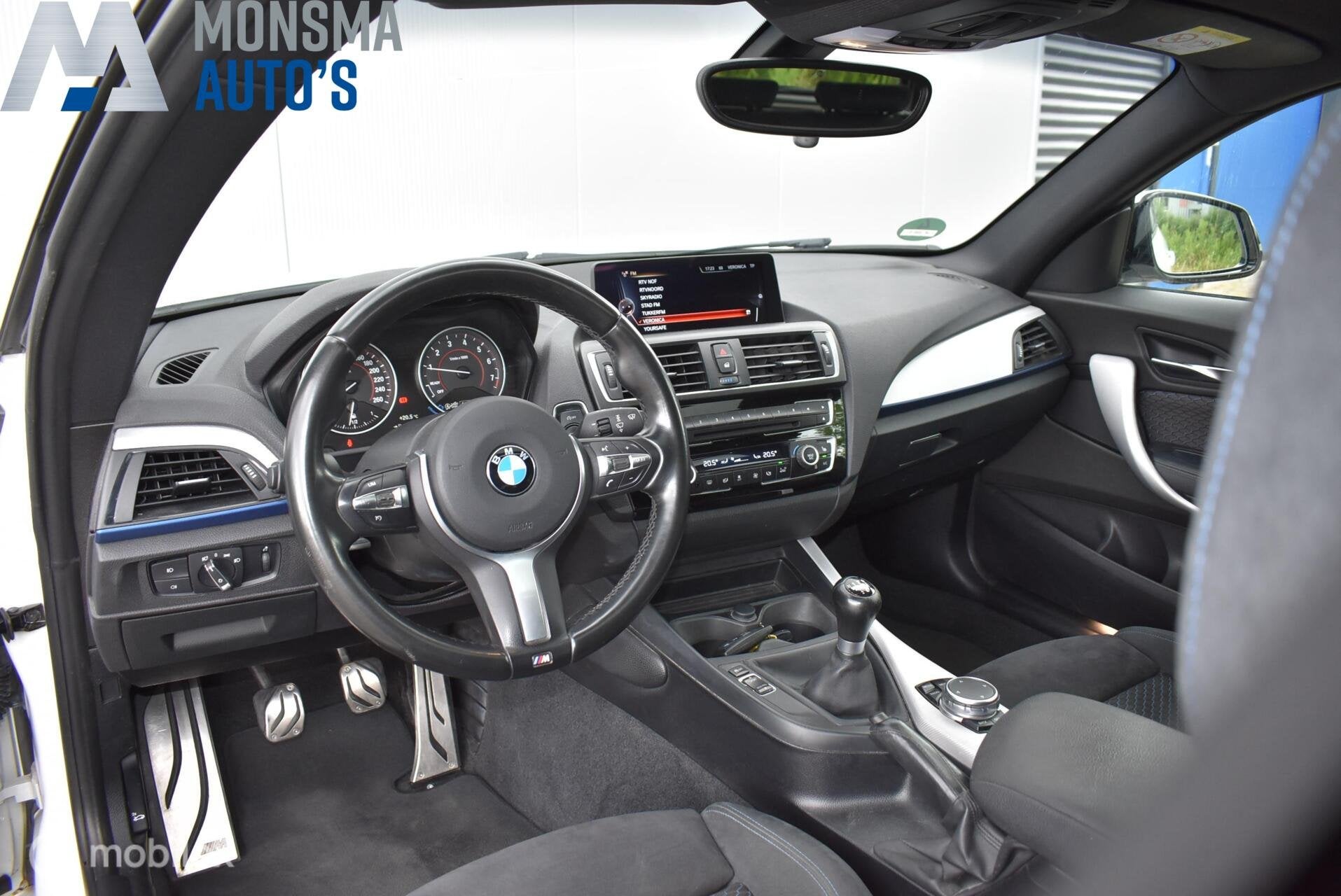 BMW 118i M-Sport Alpinweiss Schuifdak Keyless LED Navi 18" L, Gebruikt, Alcantara, Wit, Origineel Nederlands
