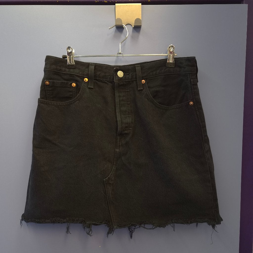 Levi’s Premium zwarte denim rok W29 – button fly nr 52210, Kleding | Dames, Levi Strauss & Co., 1155 Battery St, San Francisco, CA 94111, USA