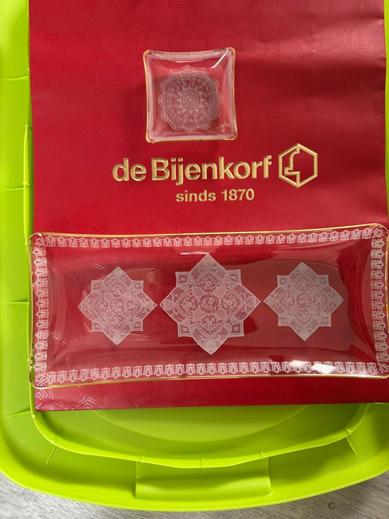 Cake schaal ,met kant decoratie “, Antiek en Kunst, Antiek | Glas en Kristal, Ophalen