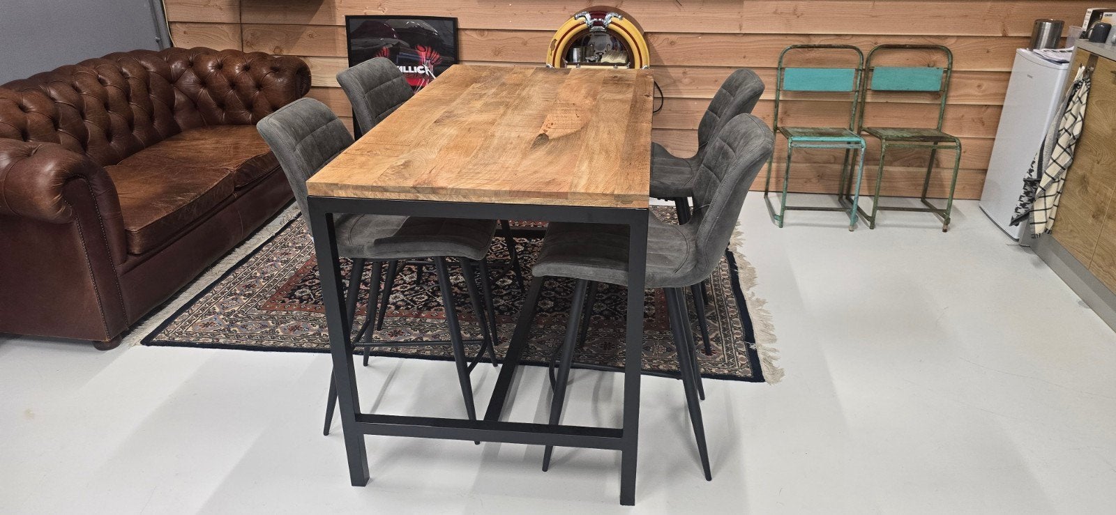 Set barkrukken en eet of ontvangsttafel - Zo goed als nieuw, Ophalen of Verzenden, Zo goed als nieuw, 90 cm of meer, 4 krukken