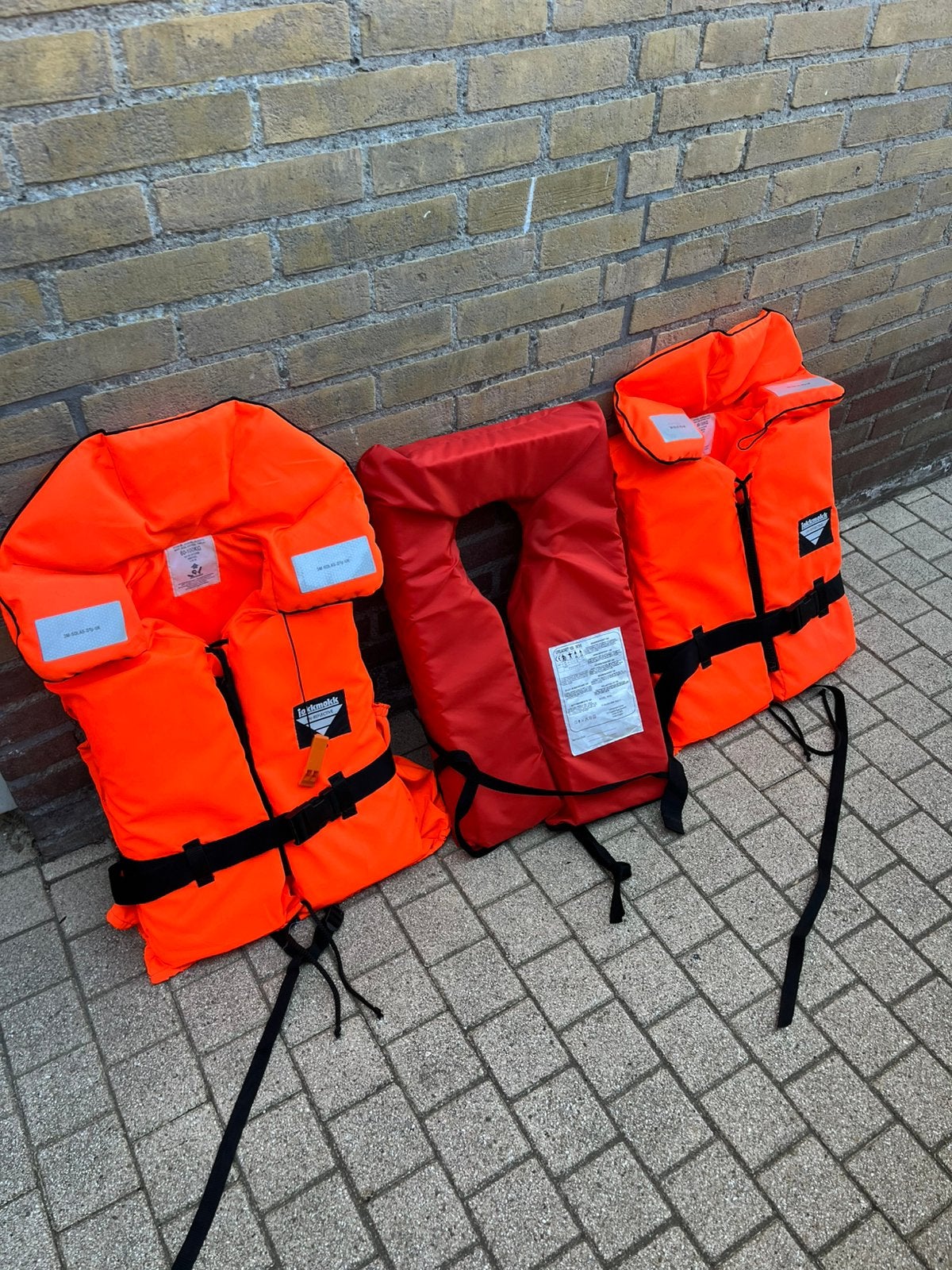 Te koop, reddingsvesten, Watersport en Boten, Watersportkleding, Ophalen of Verzenden, Zo goed als nieuw, Dame of Heer, Reddingsvest of Zwemvest