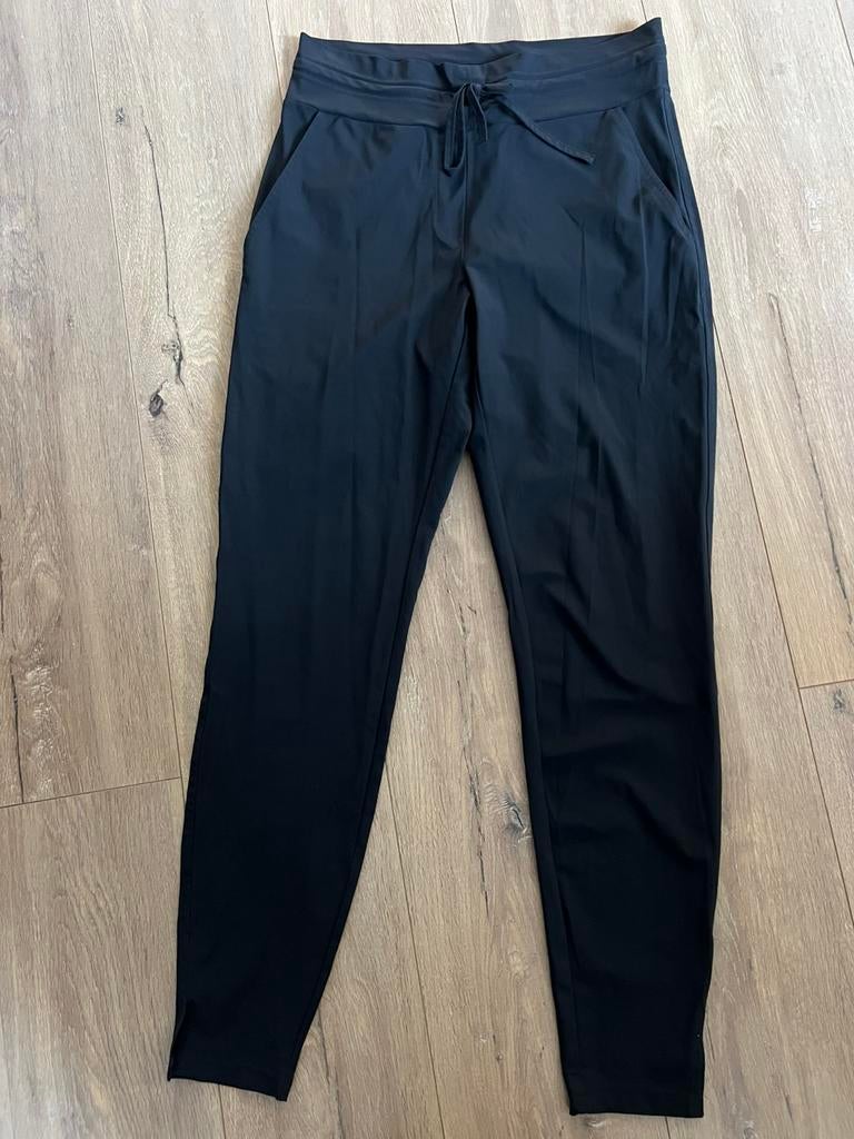 Studio anneloes travelstof broek upstairs zwart maat S, Kleding | Dames, Broeken en Pantalons, Zwart, Ophalen of Verzenden, Zo goed als nieuw